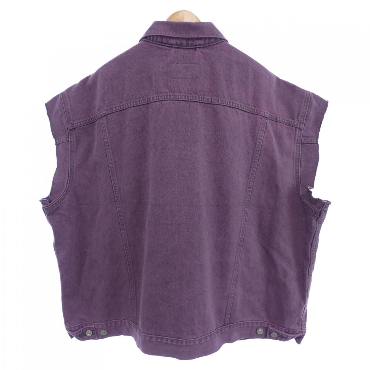 Other Other Levi's Vest Others Tops DUTY FREE for USA Size ONE SIZE - 2 Thumbnail