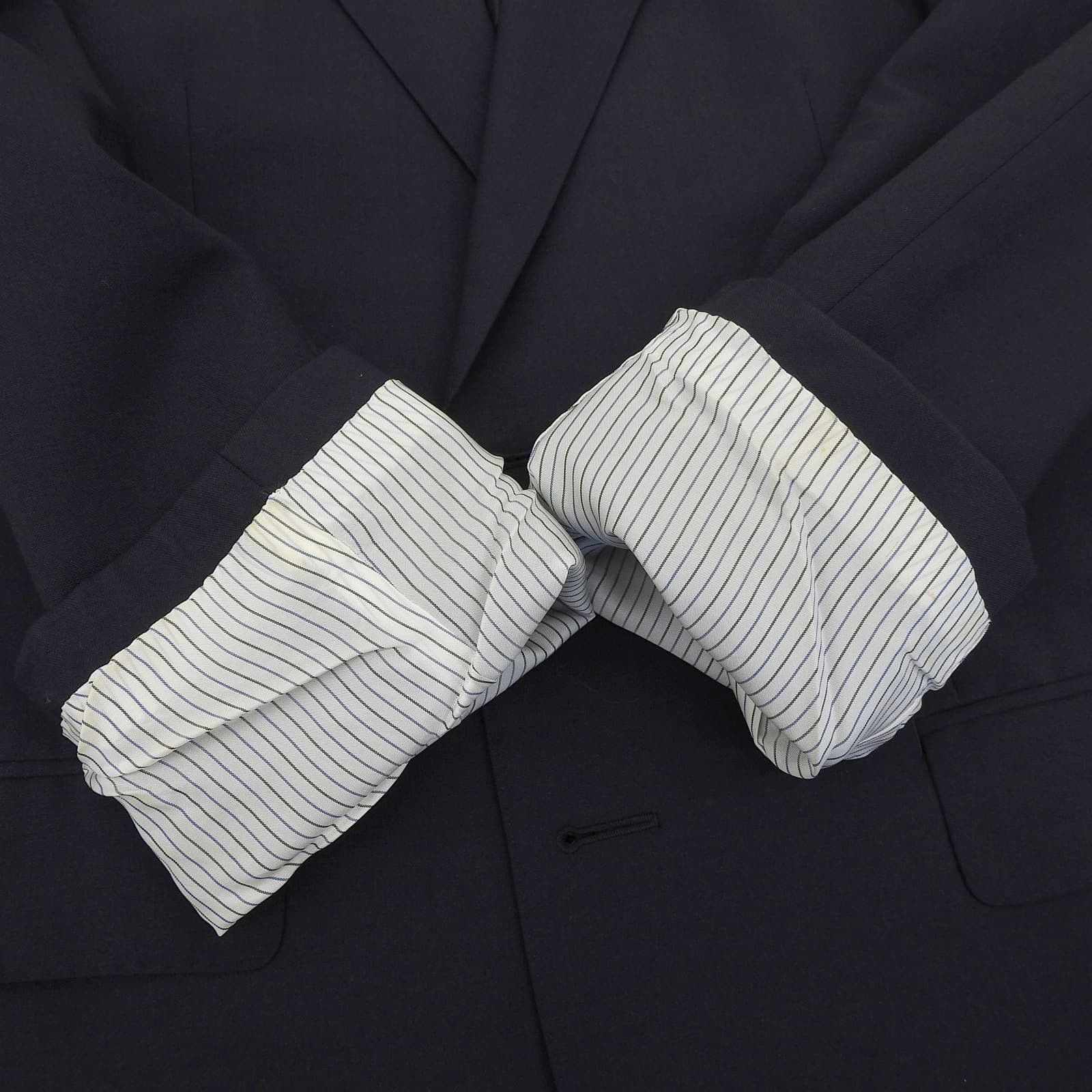 Burberry Burberry Burberry London Wool Suit Others Suits DUTY FREE for USA Size ONE SIZE - 10 Thumbnail