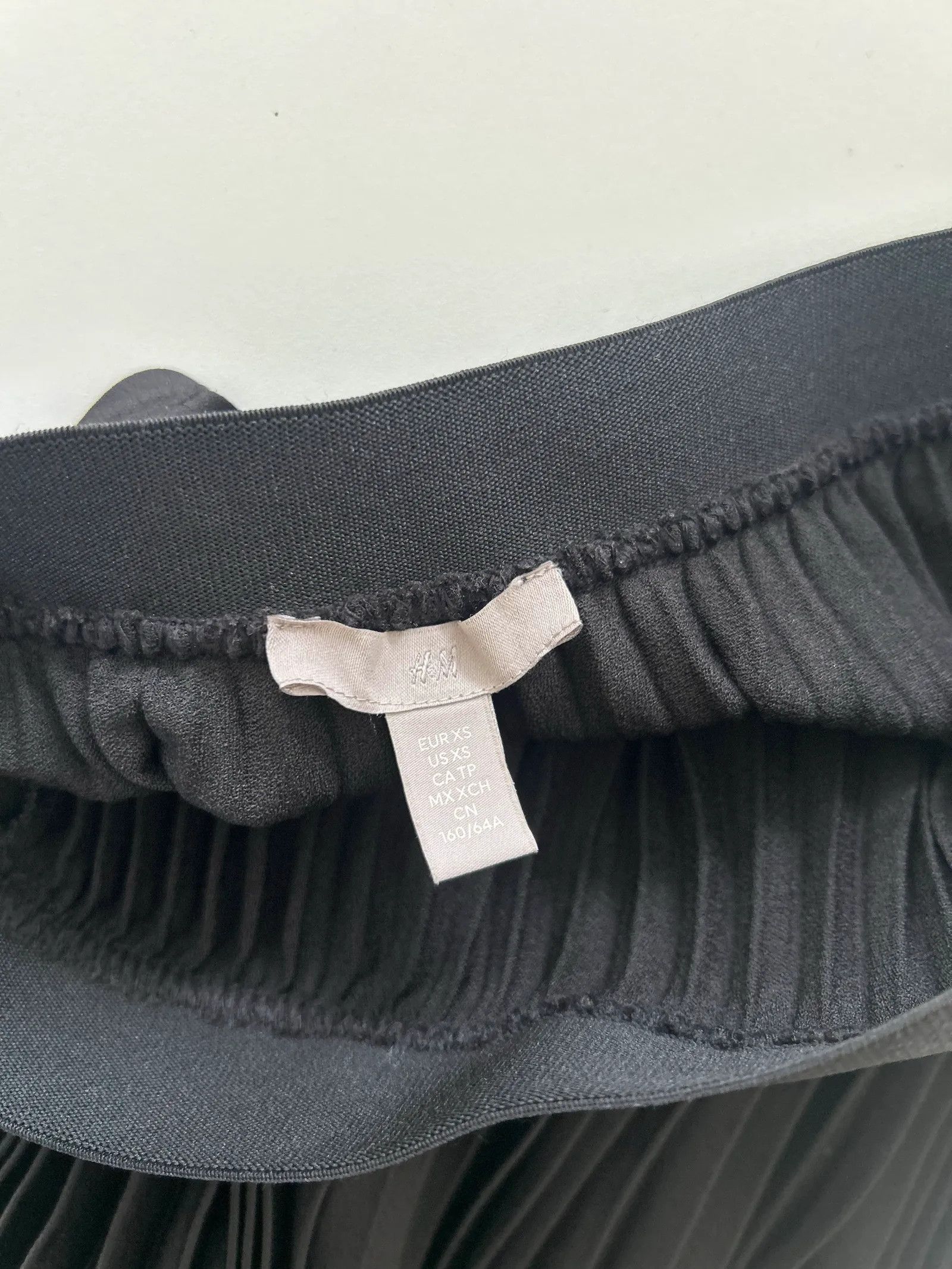 H&M H&M Skirt Size 25" / US 0 / IT 36 - 3 Thumbnail