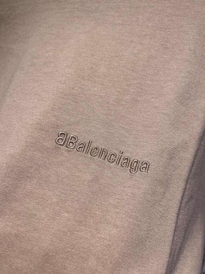 Balenciaga Balenciaga Embroidered BB Letter Short Sleeve - dmc Size US XS / EU 42 / 0 - 2 Thumbnail