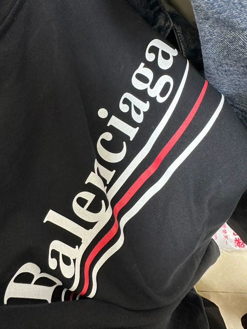Balenciaga Balenciaga Loose Short Sleeve T-Shirt - dmc Size US L / EU 52-54 / 3 - 3 Thumbnail