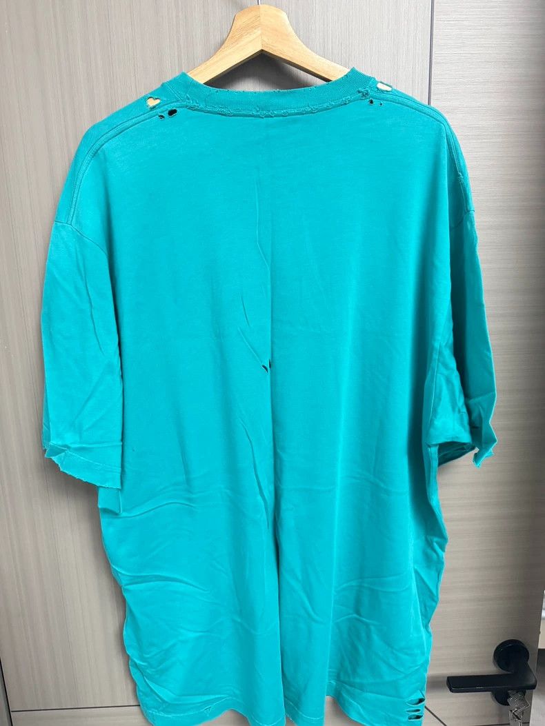Balenciaga Balenciaga Distressed BB Logo Tee - dmc Size US S / EU 44-46 / 1 - 2 Thumbnail