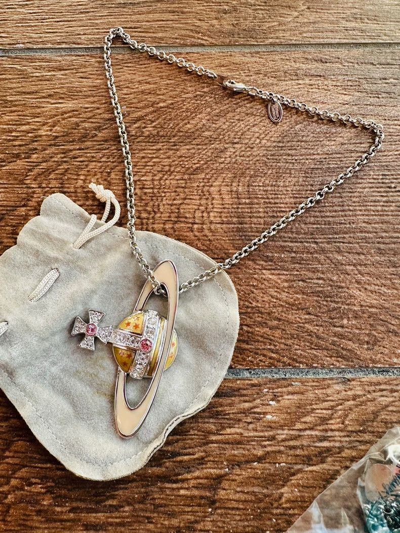 Vivienne Westwood Vivienne Westwood Gold Saturn Necklace - dmc Size ONE SIZE - 4 Thumbnail