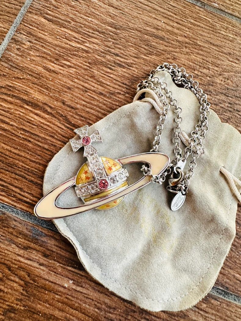 Vivienne Westwood Vivienne Westwood Gold Saturn Necklace - dmc Size ONE SIZE - 6 Thumbnail