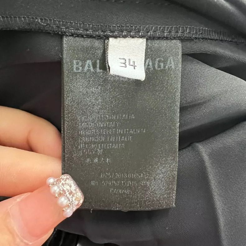 Balenciaga Balenciaga Black Asymmetric Pleated Skirt - dmc Size US 34 / EU 50 - 4 Thumbnail