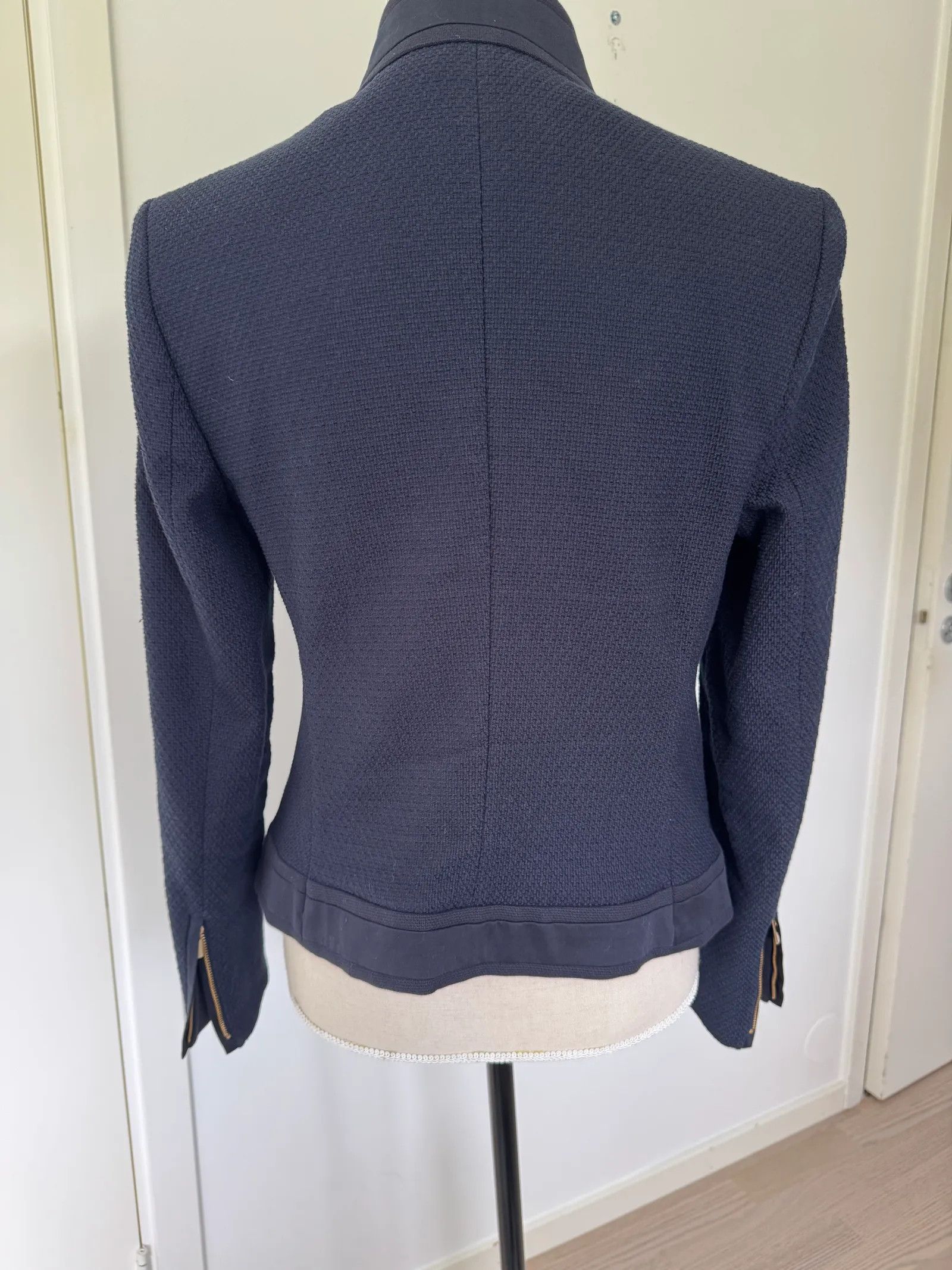 Hugo Boss Hugo Boss Jatilda Blazer Size M / US 6-8 / IT 42-44 - 4 Thumbnail