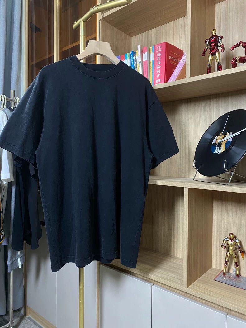 Balenciaga Balenciaga Crystal Logo Washed Black Tee - dmc Size US XS / EU 42 / 0 - 3 Thumbnail