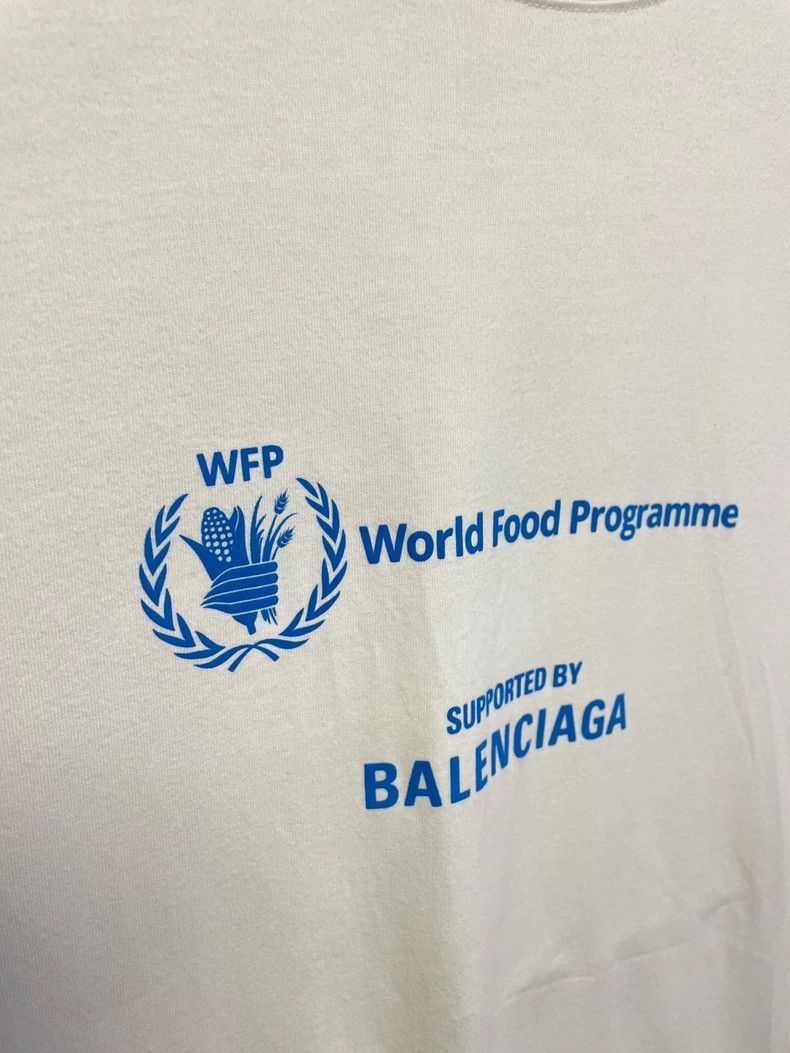 Balenciaga Balenciaga WFP Collaboration Short Sleeve Tee - dmc Size US S / EU 44-46 / 1 - 3 Thumbnail