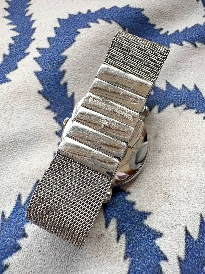 Vivienne Westwood Vivienne Westwood Silver Saturn Watch - dmc Size ONE SIZE - 3 Thumbnail