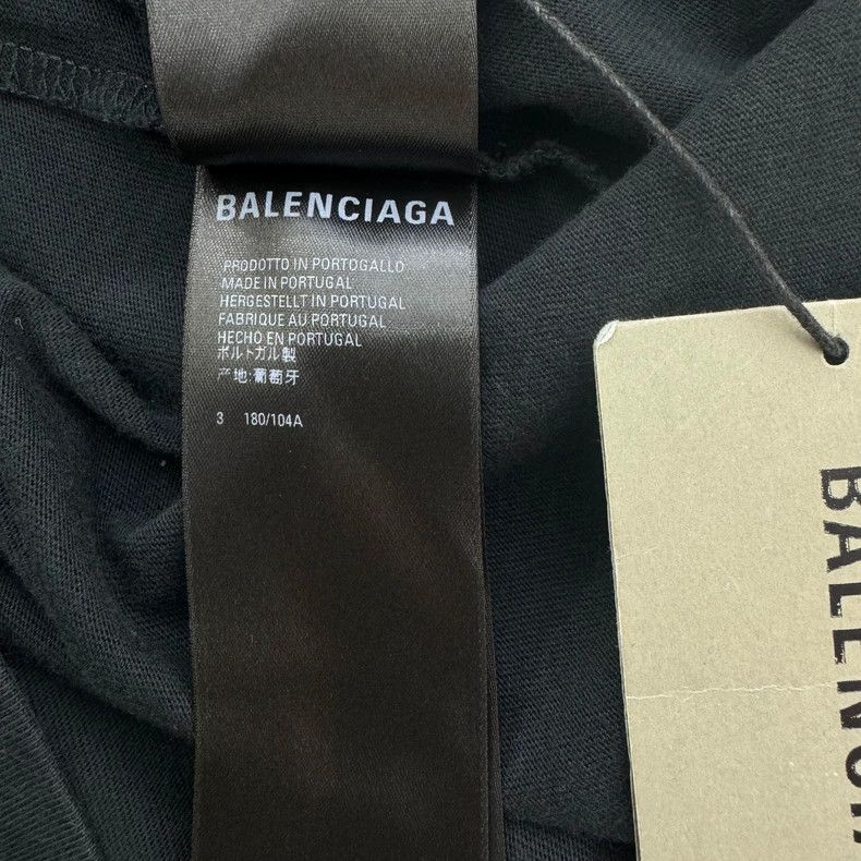 Balenciaga Balenciaga Simpson Distressed Short Sleeve - dmc Size US XXL / EU 58 / 5 - 6 Thumbnail
