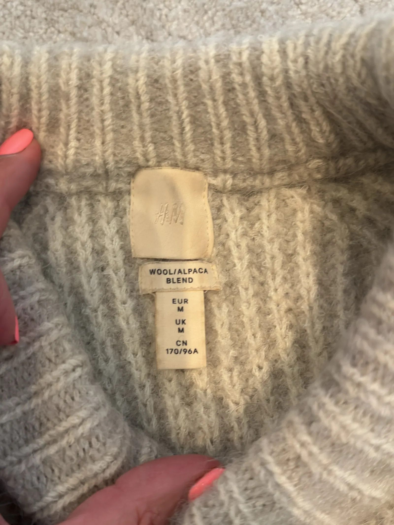 H&M H&M Sweater Size S / US 4 / IT 40 - 2 Thumbnail
