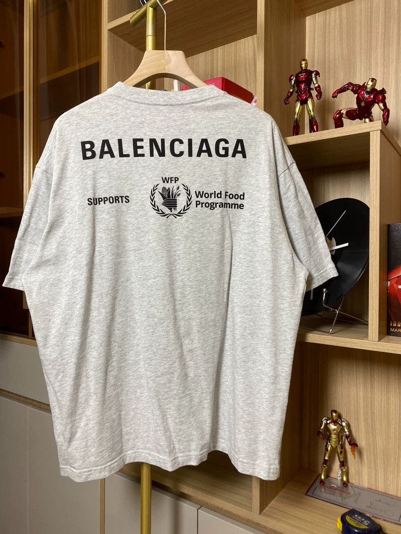 Balenciaga Balenciaga WFP Collaboration Short Sleeve Tee - dmc Size US M / EU 48-50 / 2 - 2 Thumbnail