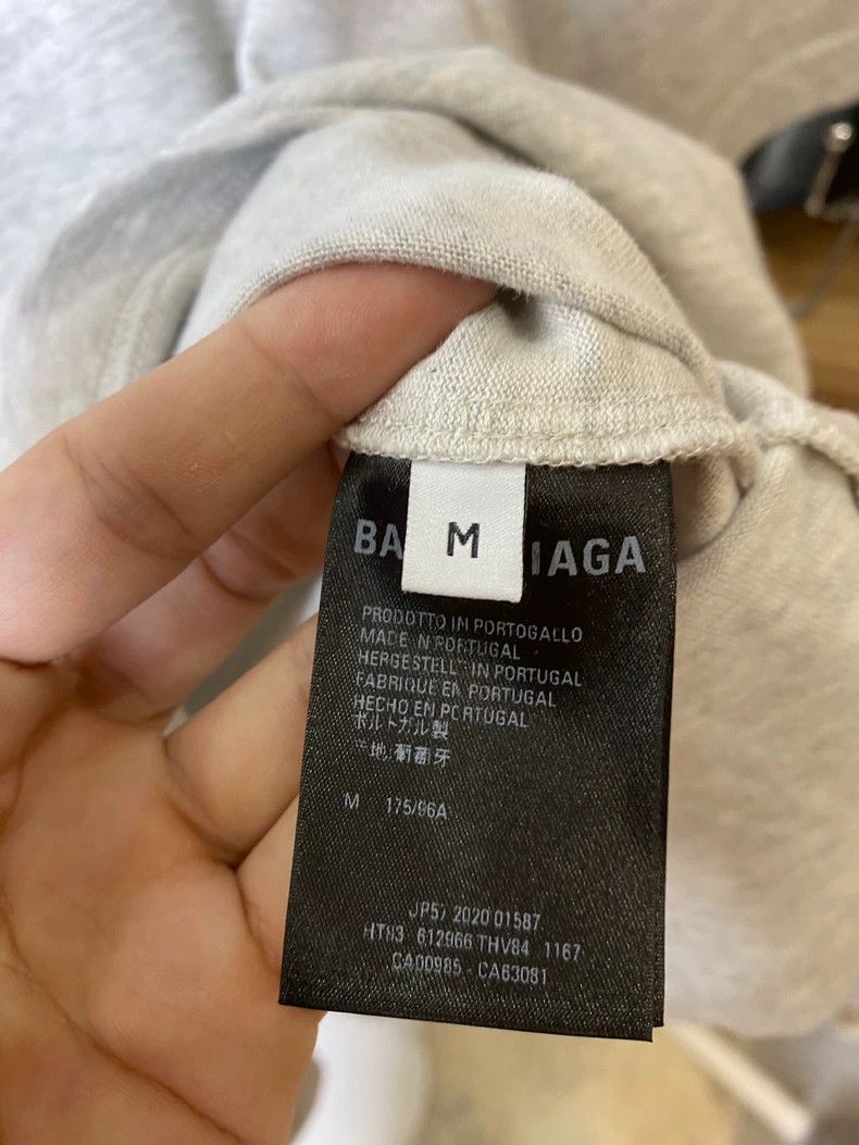 Balenciaga Balenciaga WFP Collaboration Short Sleeve Tee - dmc Size US M / EU 48-50 / 2 - 5 Thumbnail