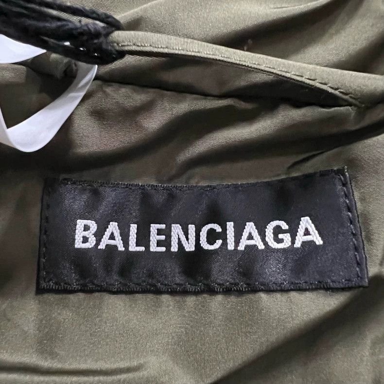 Balenciaga Balenciaga Solid Stand Collar Puffer Coat - dmc Size US L / EU 52-54 / 3 - 4 Thumbnail