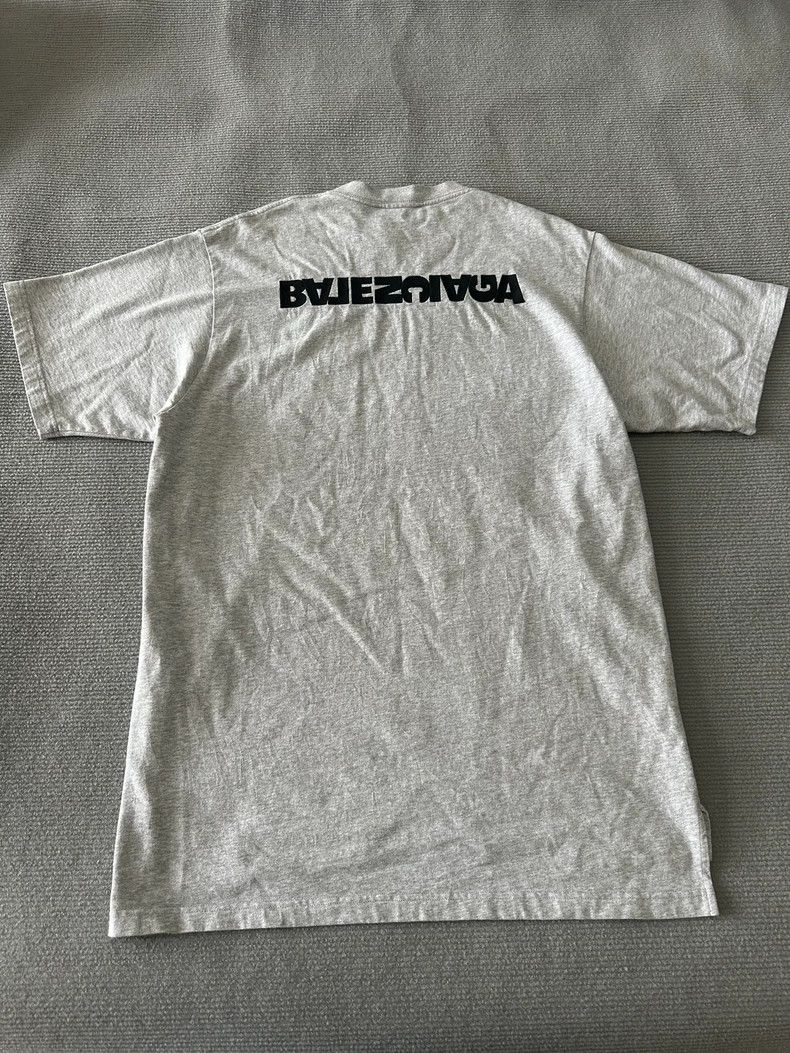 Balenciaga Balenciaga Reversed Logo Embroidered Short-Sleeve T-Shirt - dmc Size US XXL / EU 58 / 5 - 2 Thumbnail