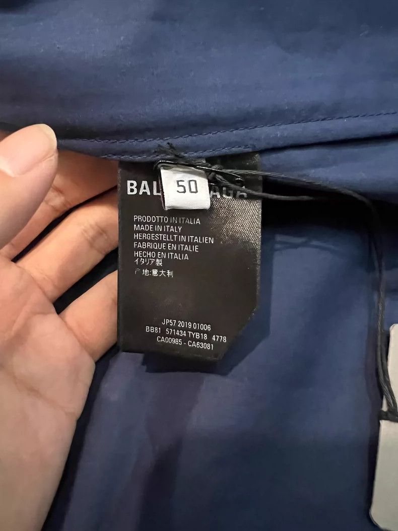 Balenciaga Balenciaga Blue White Windbreaker Jacket Coat - dmc Size US XL / EU 56 / 4 - 5 Thumbnail