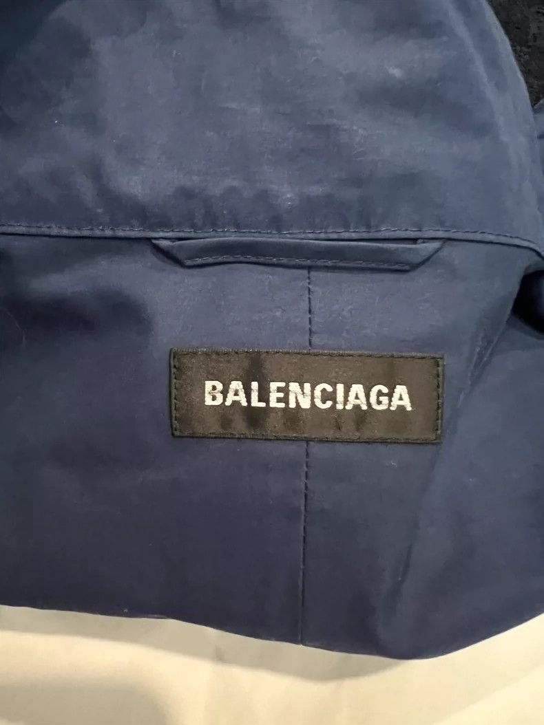 Balenciaga Balenciaga Blue White Windbreaker Jacket Coat - dmc Size US XL / EU 56 / 4 - 7 Thumbnail