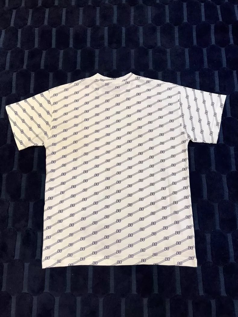 Balenciaga Balenciaga White Lock Print Short Sleeve - dmc Size US S / EU 44-46 / 1 - 2 Thumbnail