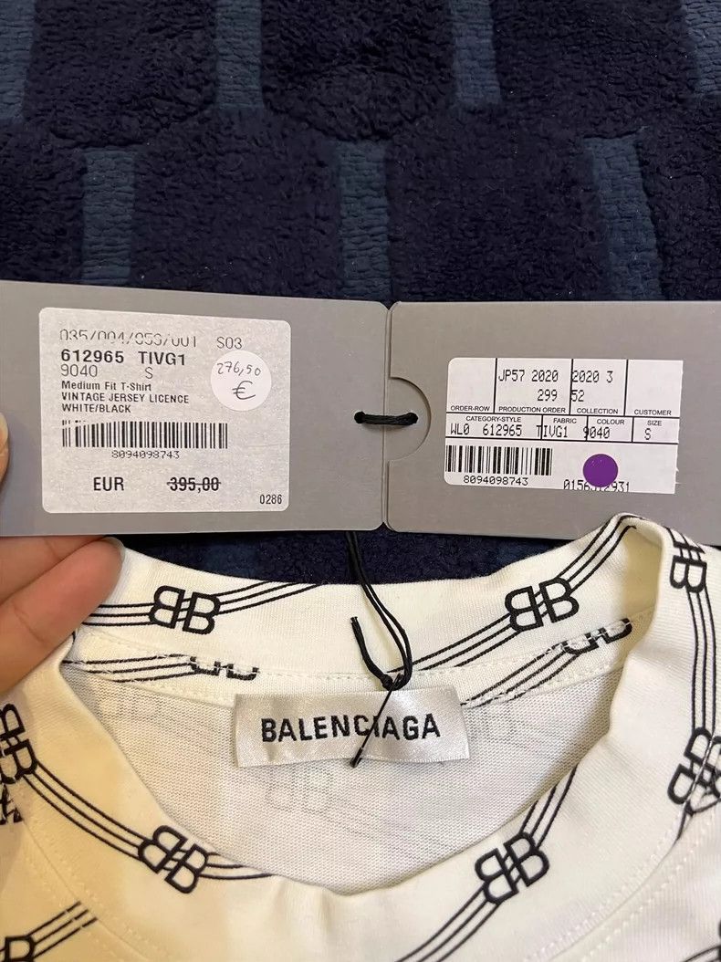 Balenciaga Balenciaga White Lock Print Short Sleeve - dmc Size US S / EU 44-46 / 1 - 3 Thumbnail