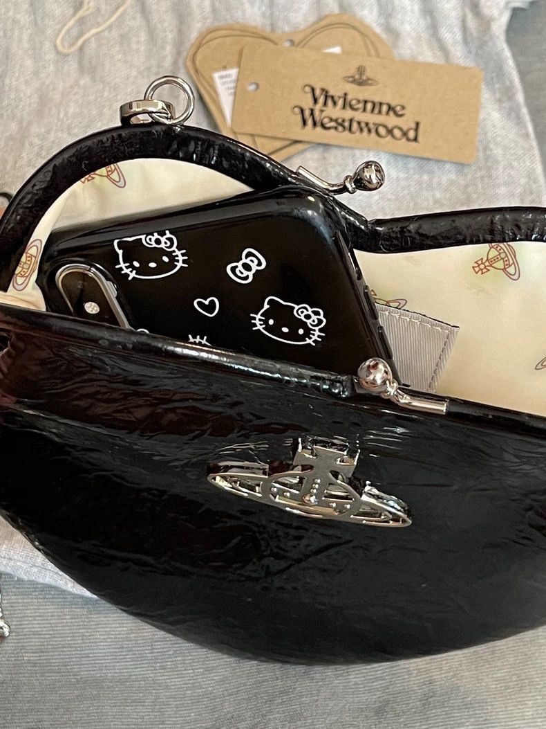 Vivienne Westwood Vivienne Westwood Heart Oil Wax Leather Bag - dmc Size ONE SIZE - 5 Thumbnail