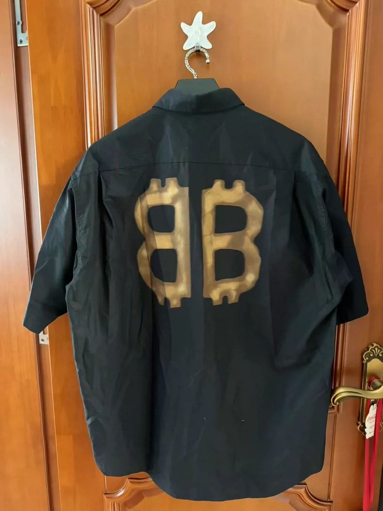 Balenciaga Balenciaga Bitcoin Short Sleeve Shirt - dmc Size US S / EU 44-46 / 1 - 2 Thumbnail