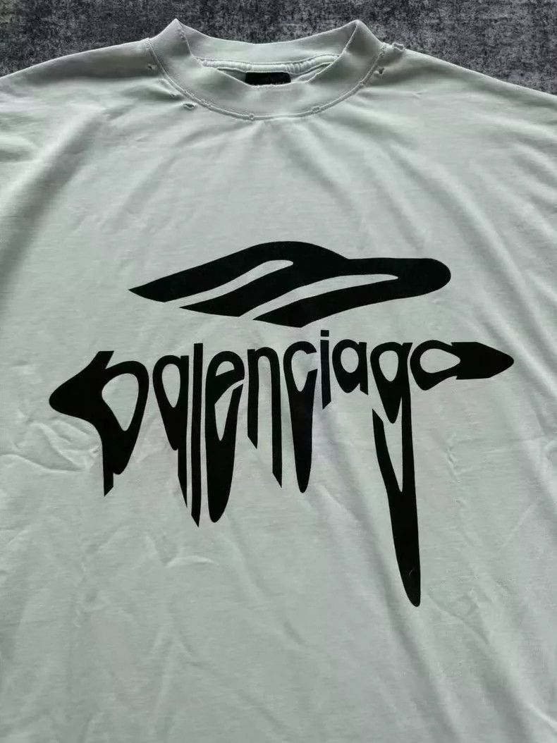 Balenciaga Balenciaga Melted 3B Logo Distressed Tee - dmc Size US XS / EU 42 / 0 - 4 Thumbnail