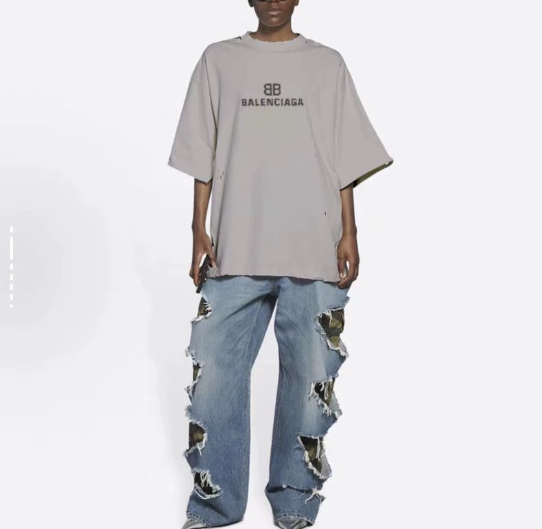 Balenciaga Balenciaga Distressed Oversized Short Sleeve Tee - dmc Size US XS / EU 42 / 0 - 8 Thumbnail