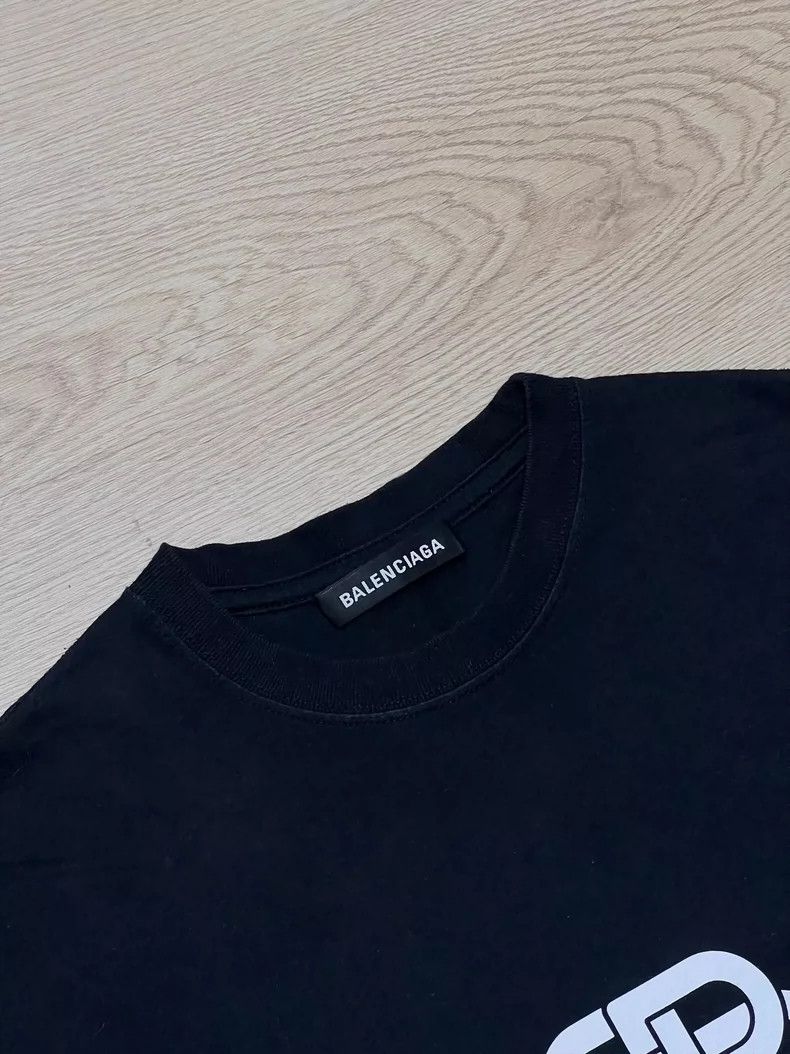 Balenciaga Balenciaga Lock Logo Short Sleeve Tee - dmc Size US S / EU 44-46 / 1 - 3 Thumbnail