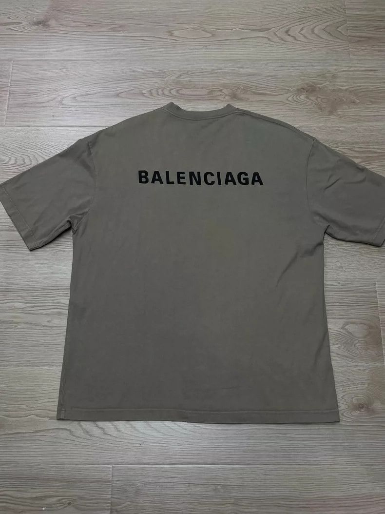 Balenciaga Balenciaga Embroidered Logo Short Sleeves - dmc Size US L / EU 52-54 / 3 - 5 Thumbnail