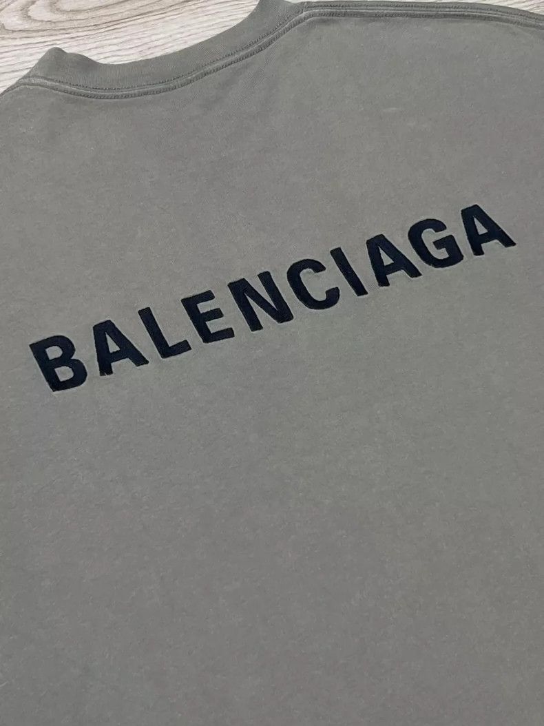 Balenciaga Balenciaga Embroidered Logo Short Sleeves - dmc Size US L / EU 52-54 / 3 - 6 Thumbnail