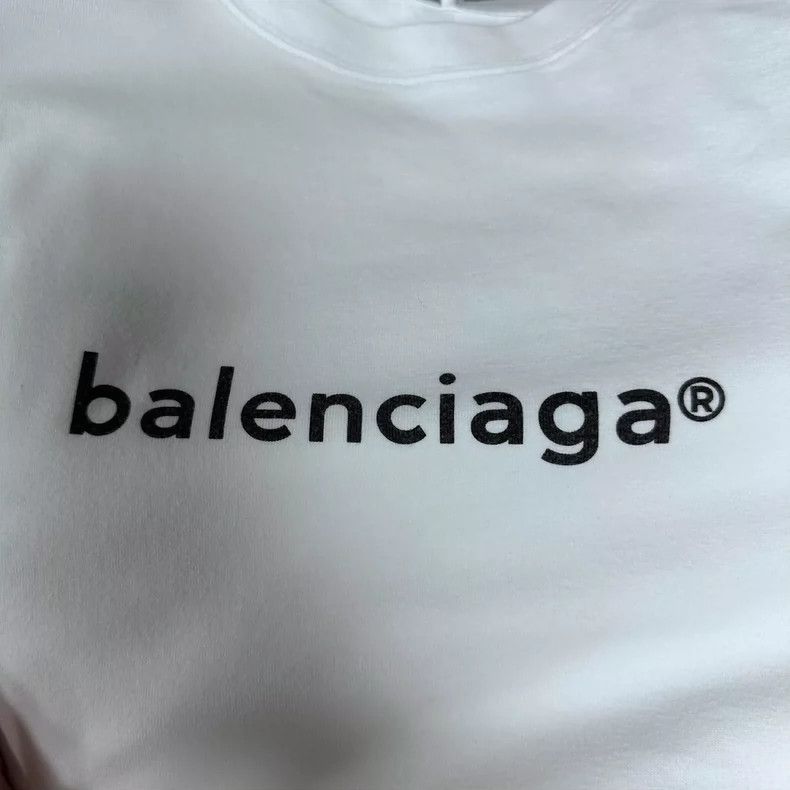 Balenciaga Balenciaga White Mailbox Short Sleeve Tee - dmc Size US M / EU 48-50 / 2 - 5 Thumbnail