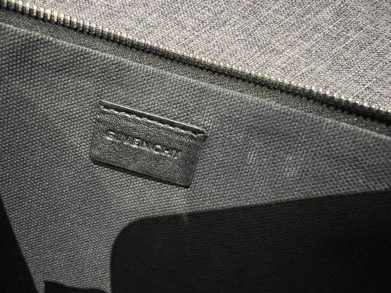 Givenchy Givenchy Starry Clutch Underarm Bag - dmc Size ONE SIZE - 4 Thumbnail
