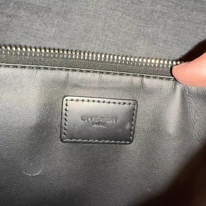 Givenchy Givenchy Shark Print Clutch Bag - dmc Size ONE SIZE - 3 Thumbnail