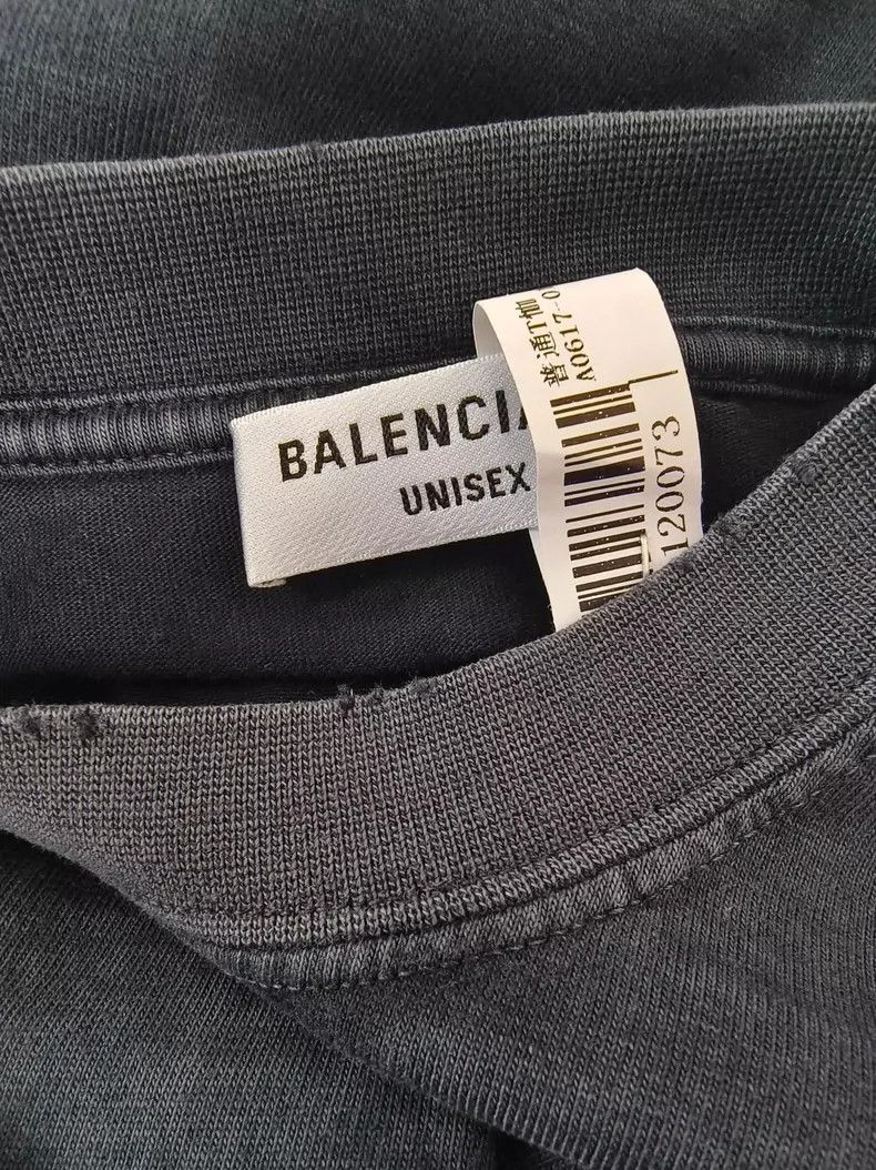 Balenciaga Balenciaga Washed Distressed BB Logo Tee - dmc Size US XS / EU 42 / 0 - 2 Thumbnail