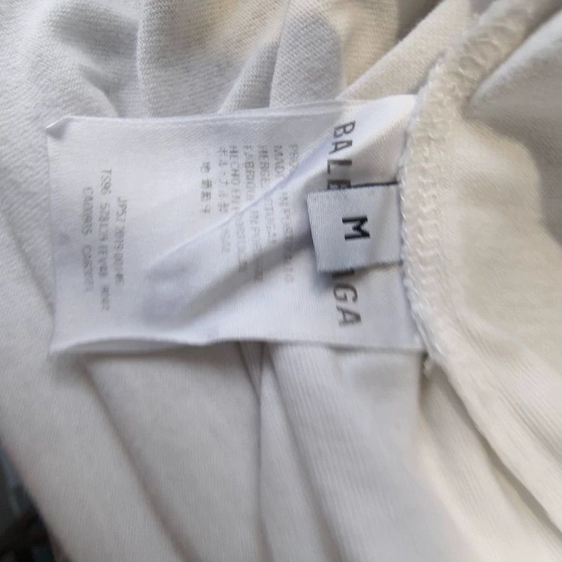 Balenciaga Balenciaga Lock Buckle Casual Tee - dmc Size US M / EU 48-50 / 2 - 5 Thumbnail