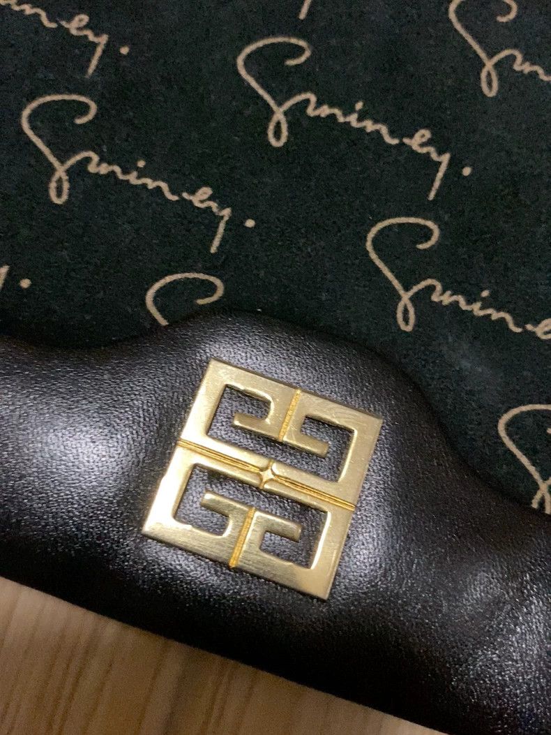 Givenchy Givenchy Black Gold Signature Briefcase - dmc Size ONE SIZE - 2 Thumbnail