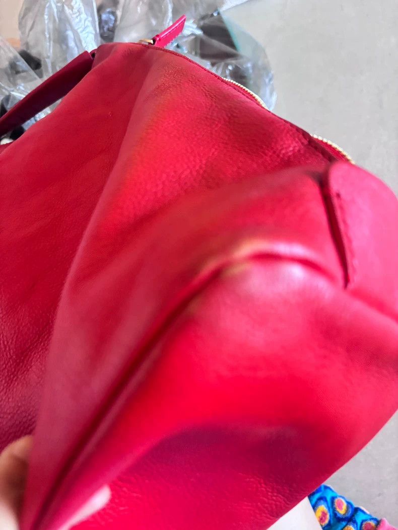 Givenchy Givenchy Red Lychee Pattern Cowhide Bucket Bag - dmc Size ONE SIZE - 4 Thumbnail