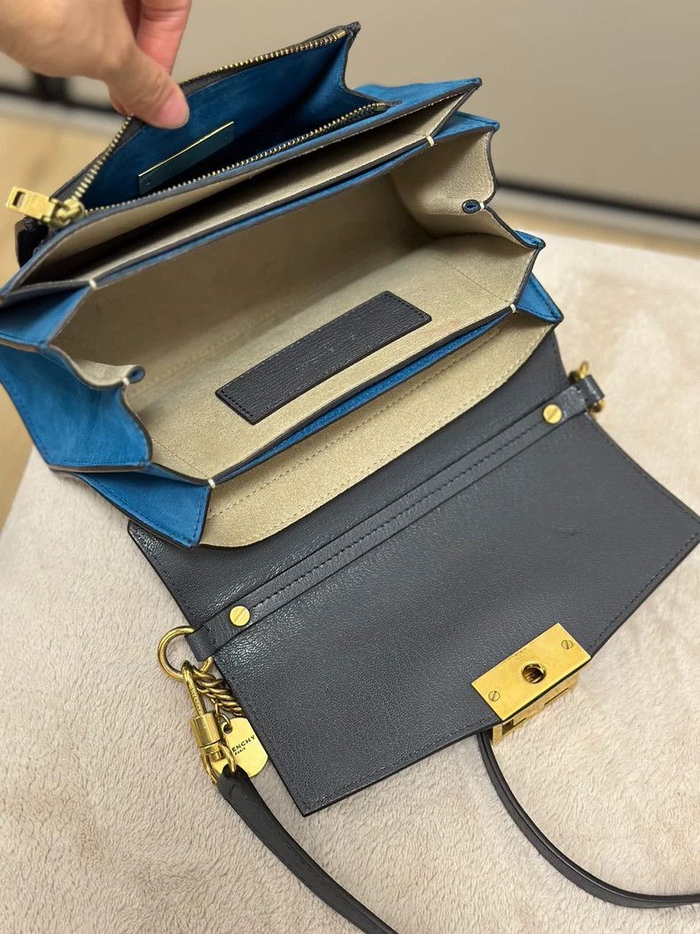 Givenchy Givenchy Small GV3 Gray Blue - dmc Size ONE SIZE - 4 Thumbnail