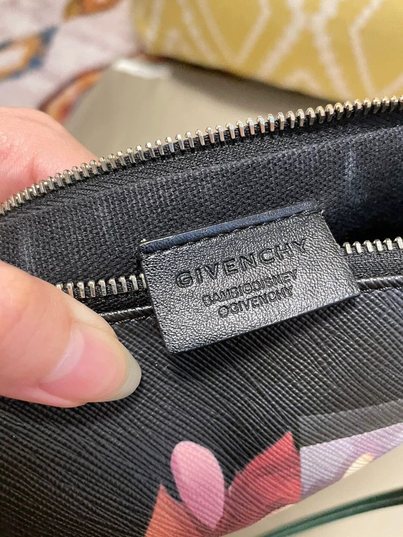 Givenchy Deer Clutch Large Limited Edition - dmc