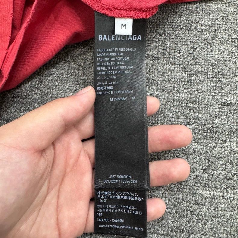 Balenciaga Balenciaga FW25 Distressed Graphic Tee - dmc Size US M / EU 48-50 / 2 - 3 Thumbnail