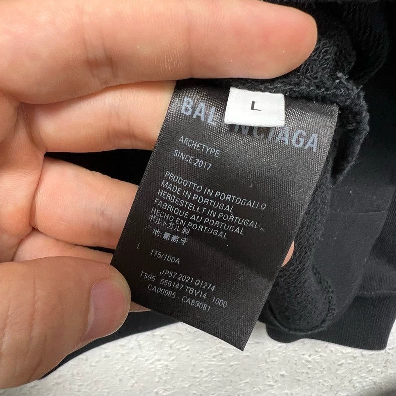 Balenciaga Balenciaga Embroidered Wave Coke Logo Sweatshirt - dmc Size US L / EU 52-54 / 3 - 5 Thumbnail