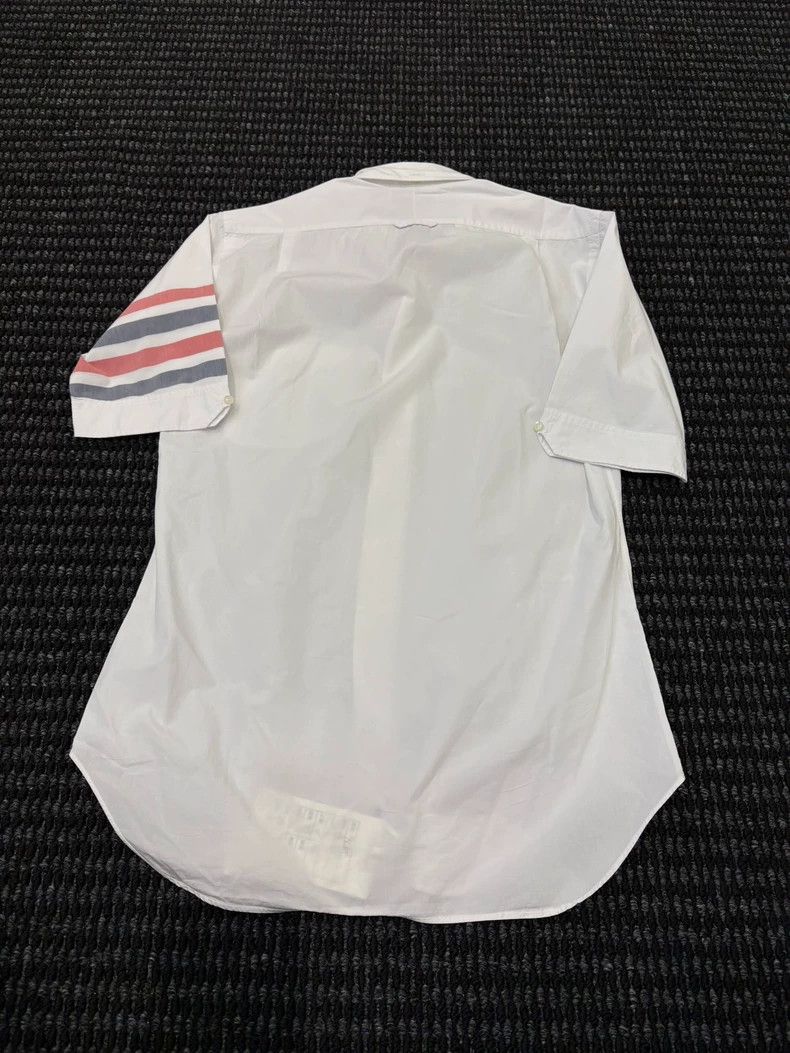 Thom Browne THOM BROWNE Classic Cotton Short Sleeve Shirt - dmc Size US XS / EU 42 / 0 - 2 Thumbnail