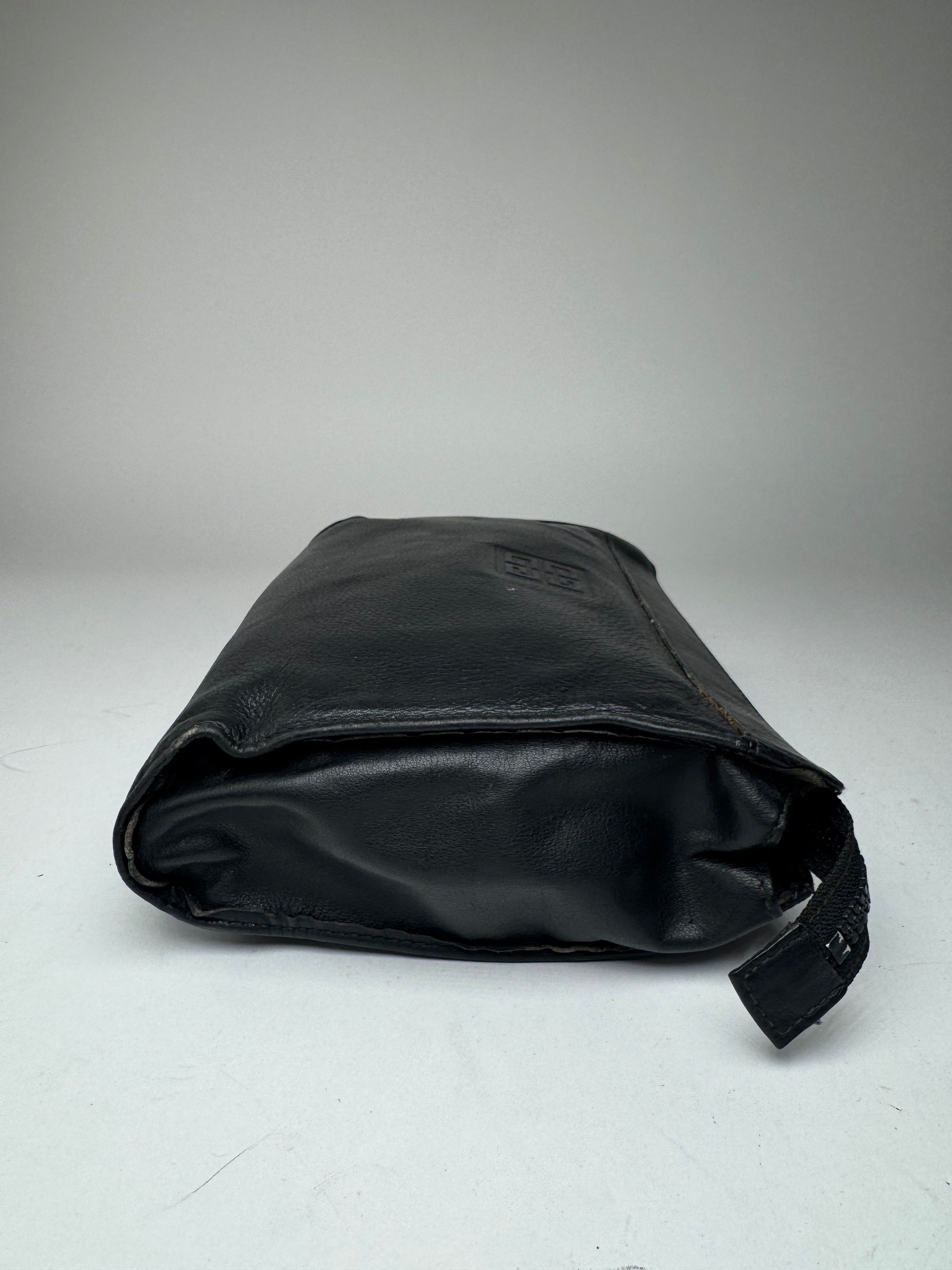 Givenchy Vintage Leather Clutch Black Size ONE SIZE - 9 Thumbnail