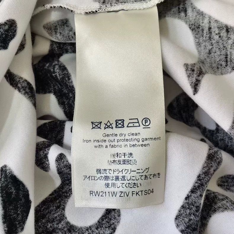 Louis Vuitton Louis Vuitton Monogram Print Short Sleeve Tee - dmc Size US S / EU 44-46 / 1 - 4 Thumbnail
