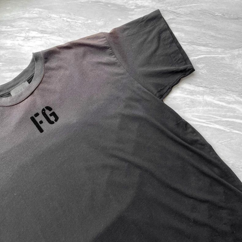 Fear of God Fear of God 7th FG Flocked Print Tee - dmc Size US L / EU 52-54 / 3 - 4 Thumbnail