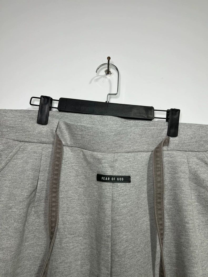 Fear of God Fear of God Gray Drawstring Shorts XL - dmc Size US 31 - 3 Thumbnail
