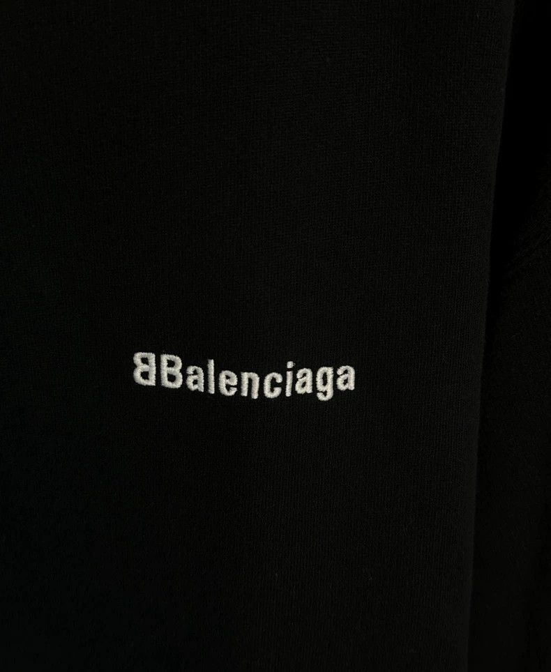 Balenciaga Balenciaga Embroidered BB Logo Hoodie - dmc Size US S / EU 44-46 / 1 - 2 Thumbnail