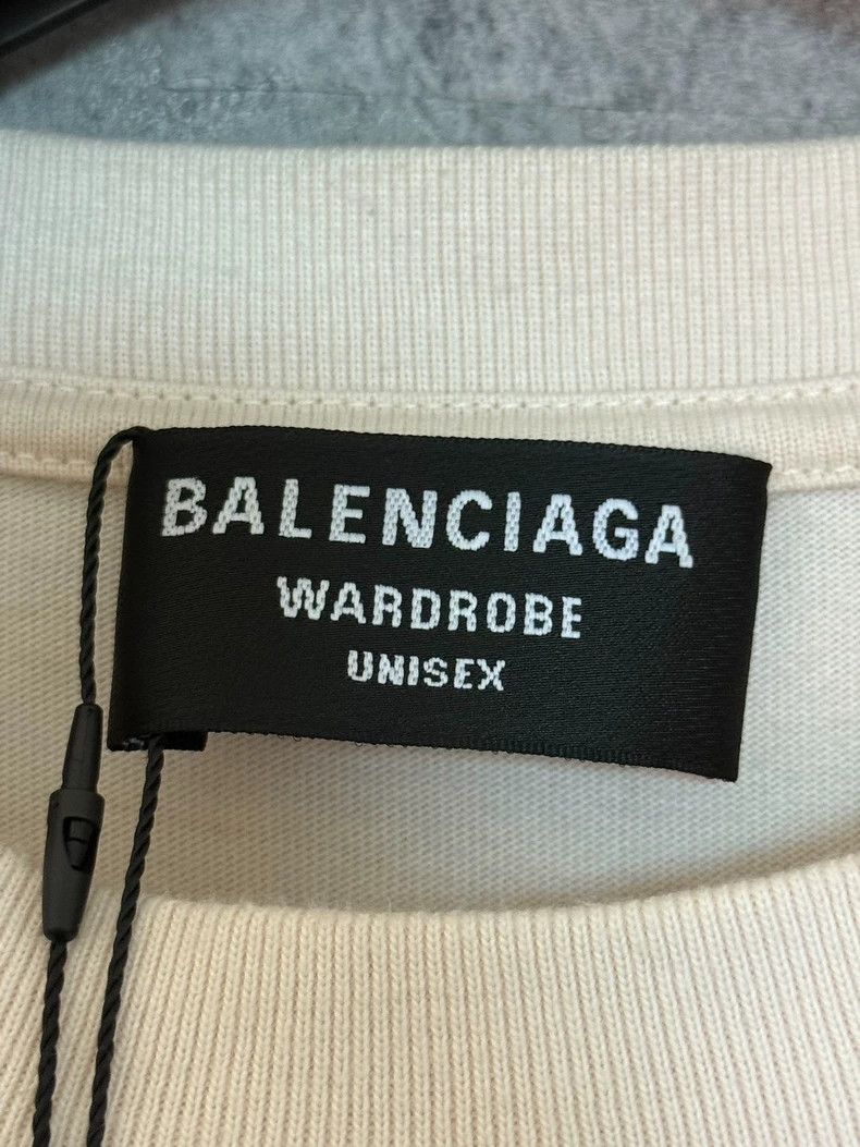 Balenciaga Balenciaga Beige Logo Short Sleeve Tee - dmc Size US M / EU 48-50 / 2 - 3 Thumbnail