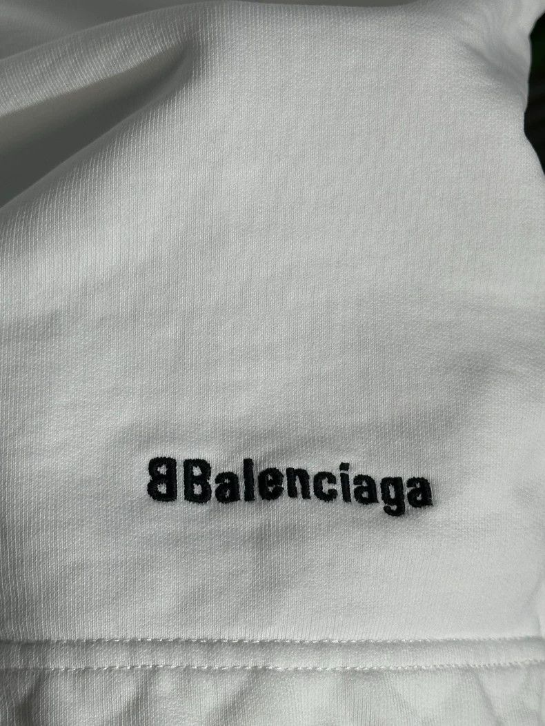 Balenciaga Balenciaga White Embroidered Logo Shorts - dmc Size US 28 / EU 44 - 2 Thumbnail