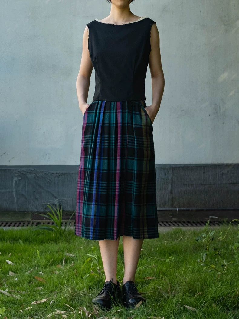 Kenzo 1980s KENZO Wool Plaid Wrap Skirt - dmc Size US 26 / EU 42 - 2 Thumbnail